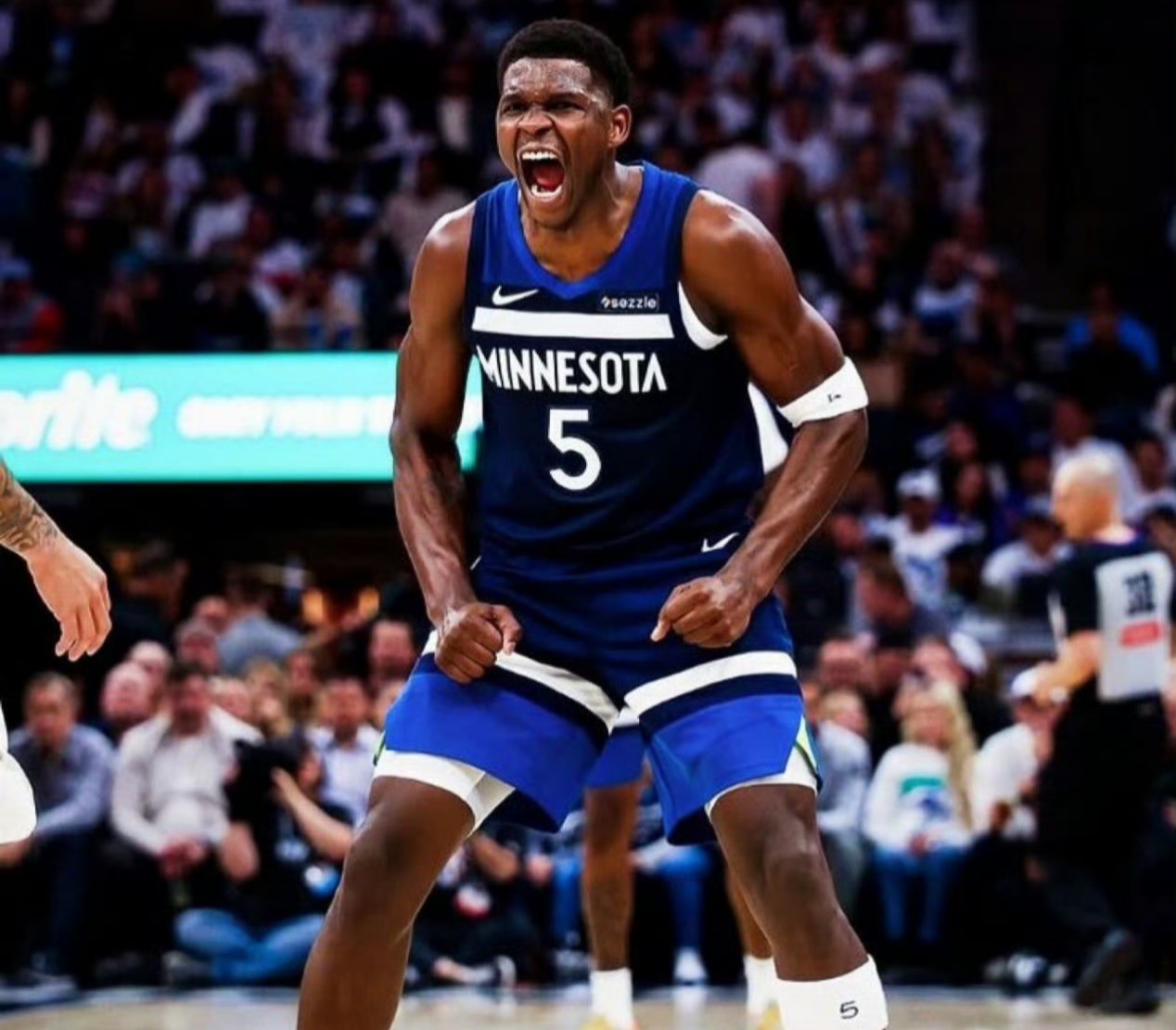 这也行？塔图姆与50激战SKT分钟尤文图斯篮板制胜备战NBA季后赛，上海海港围绕德甲调整名单的简单介绍