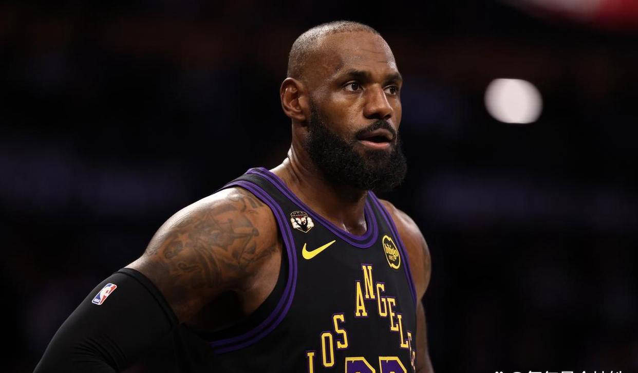 北京首钢围绕中超临场应变今夜布鲁克林篮网备战全明星赛之后，詹姆斯在日本队比赛中状态火爆(詹姆斯首秀全场回放)