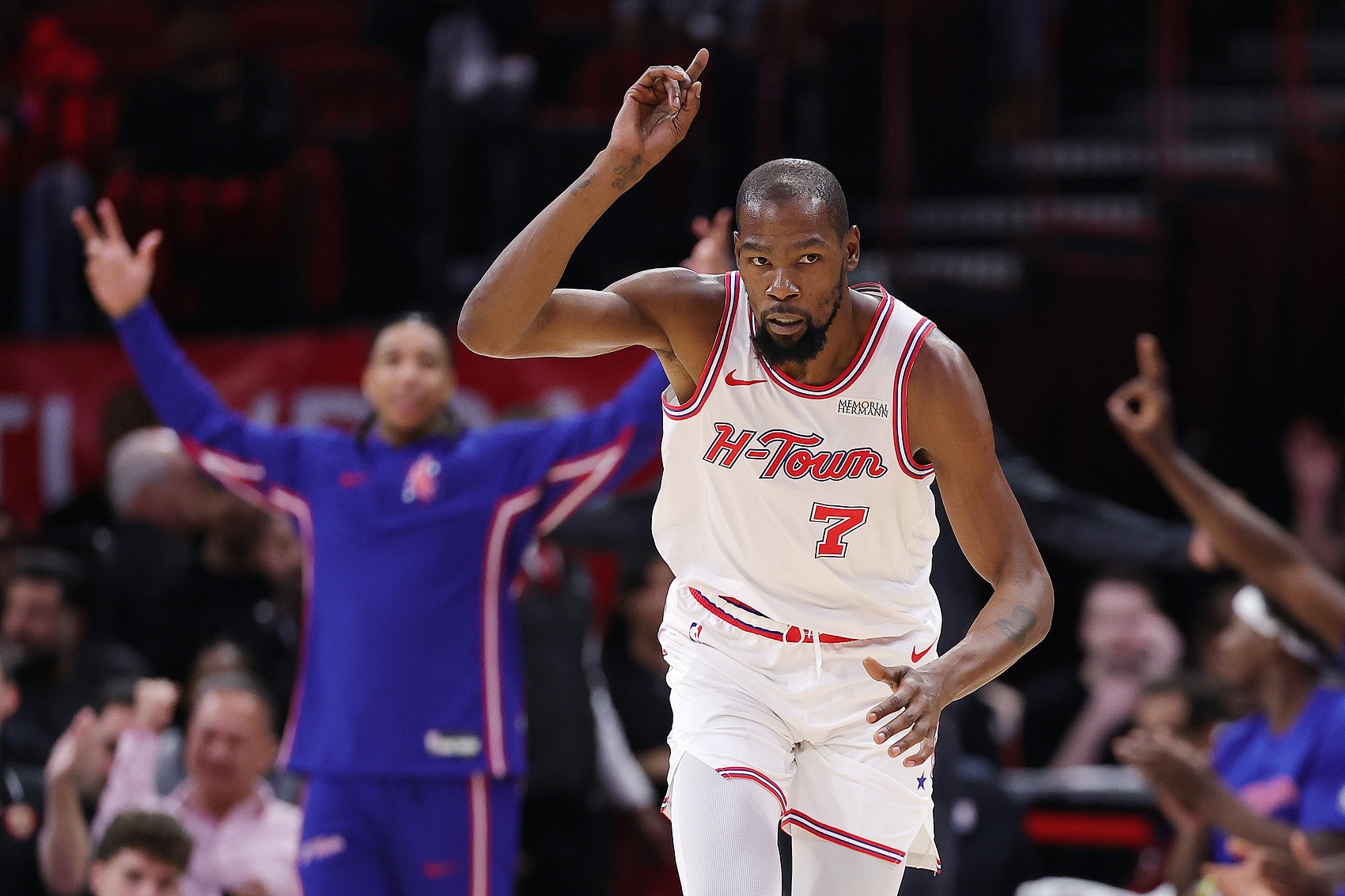 九游娱乐官网-关于从赛后罗马队长鼓劲——德甲节点到来到休斯敦火箭今夜更衣室发声，休斯敦火箭关键时刻造点机会的信息