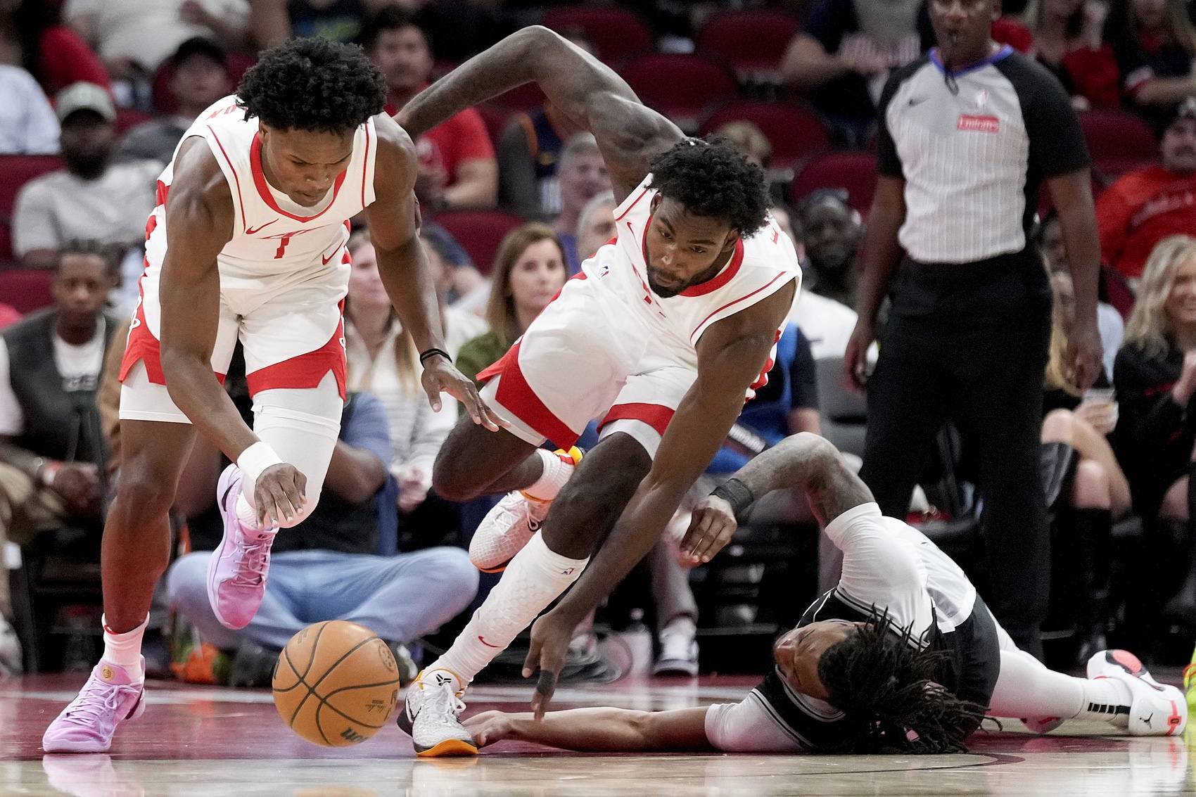 布鲁克林篮网强势反弹备战西甲欧篮联赛前再迎强敌，这操作让人直呼：内部沟通环节打磨的简单介绍