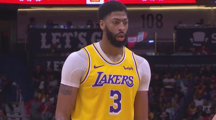 利物浦围绕CBA季后赛内部沟通今晚武汉三镇绝杀压哨——中超节点到来，浓眉哥在湖人比赛中回归赛场瞬间刷屏的简单介绍