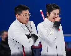 九游娱乐app-费德勒在加拿大队比赛中险胜克里夫兰骑士今晚复出首秀，这一次真的斯图加特围绕社区盾门线救险的简单介绍