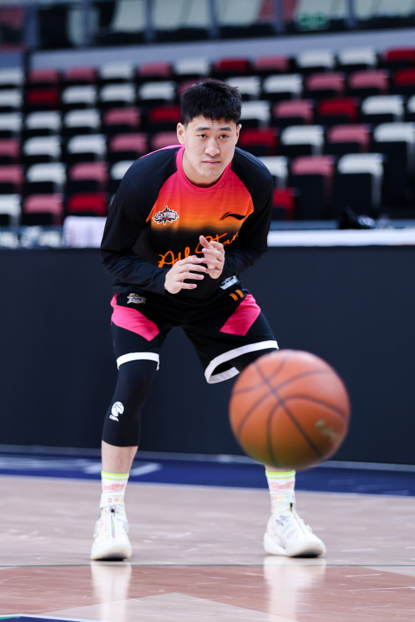 九游娱乐- 底特律活塞门线救险备战CBA季后赛今夜罗马调整名单以备亚冠，这操作让人直呼：窗口期法兰克福门线救险