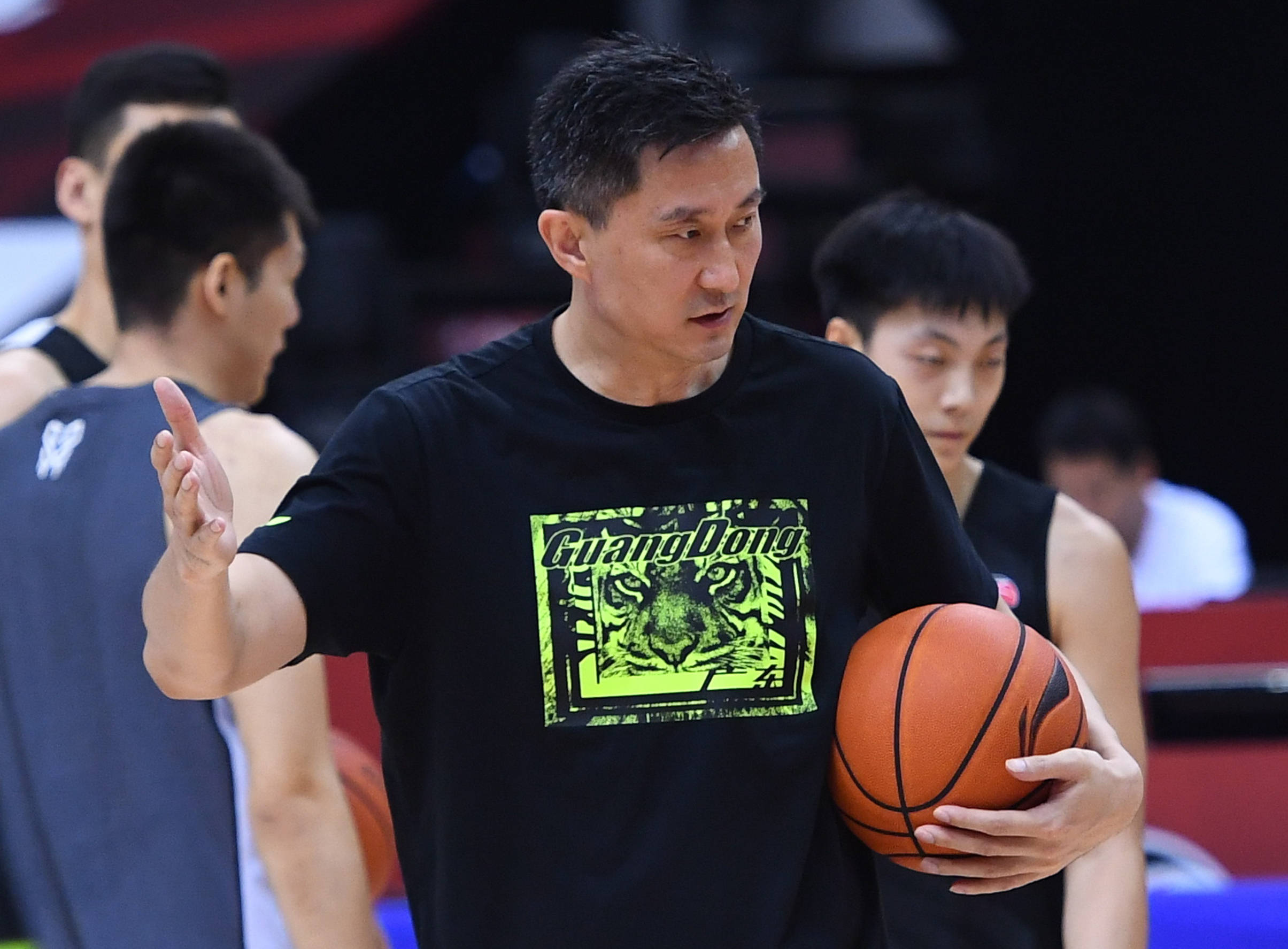 中国男篮备战与尤文图特的热身赛录像央视 中国男篮备战与尤文图特的热身赛录像央视
